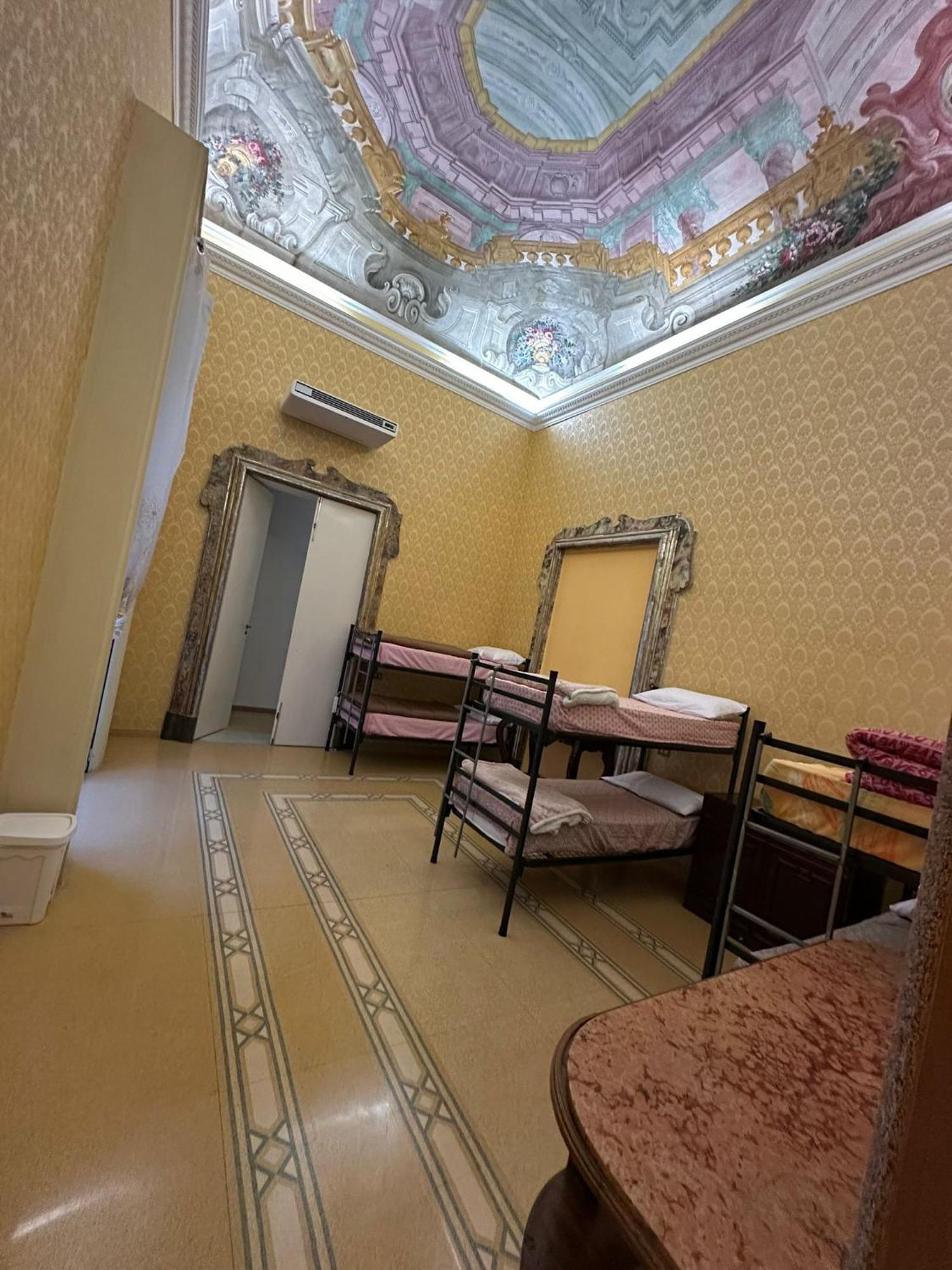 Salerno Experience Hostel Bagian luar foto