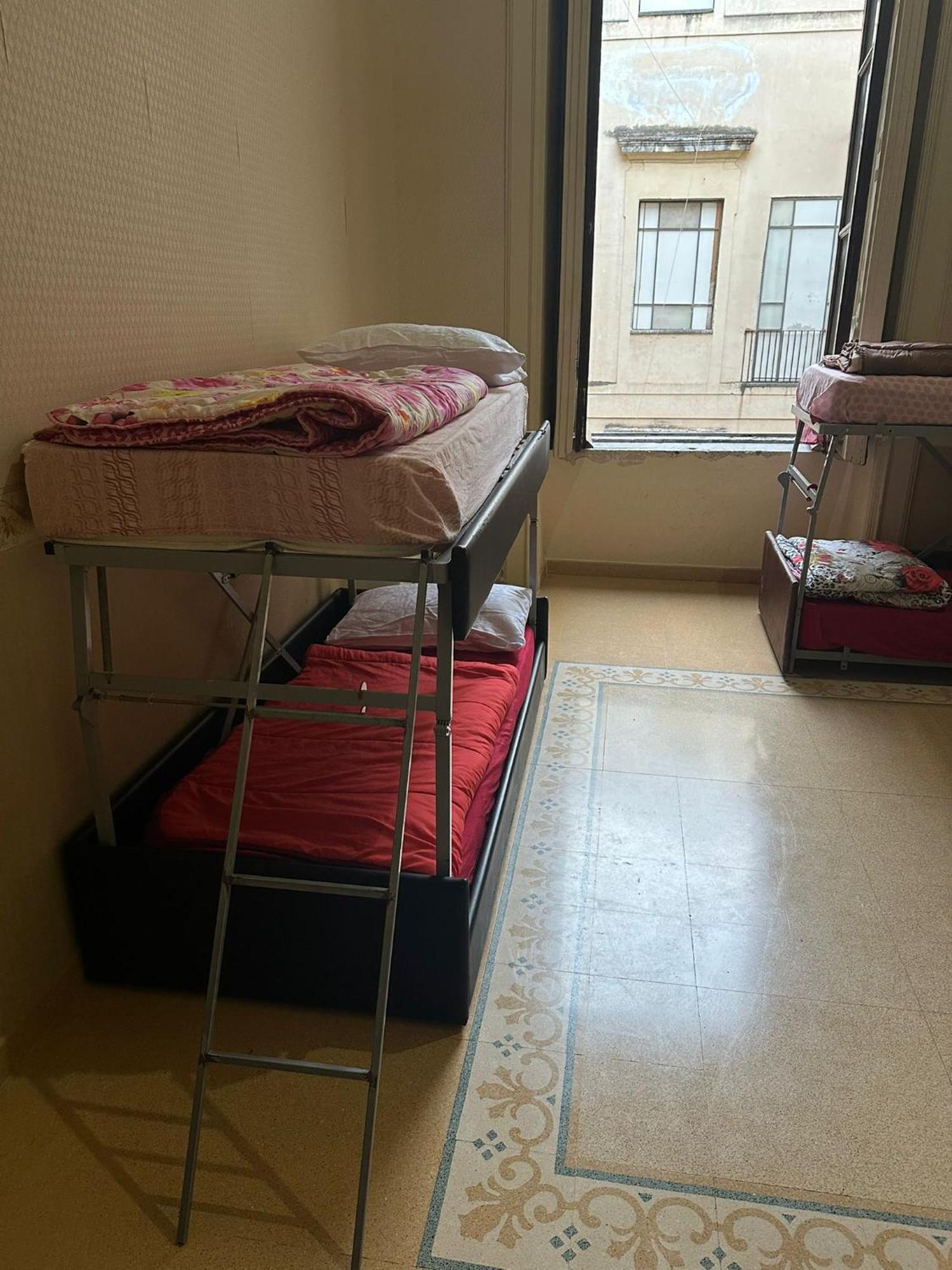 Salerno Experience Hostel Bagian luar foto