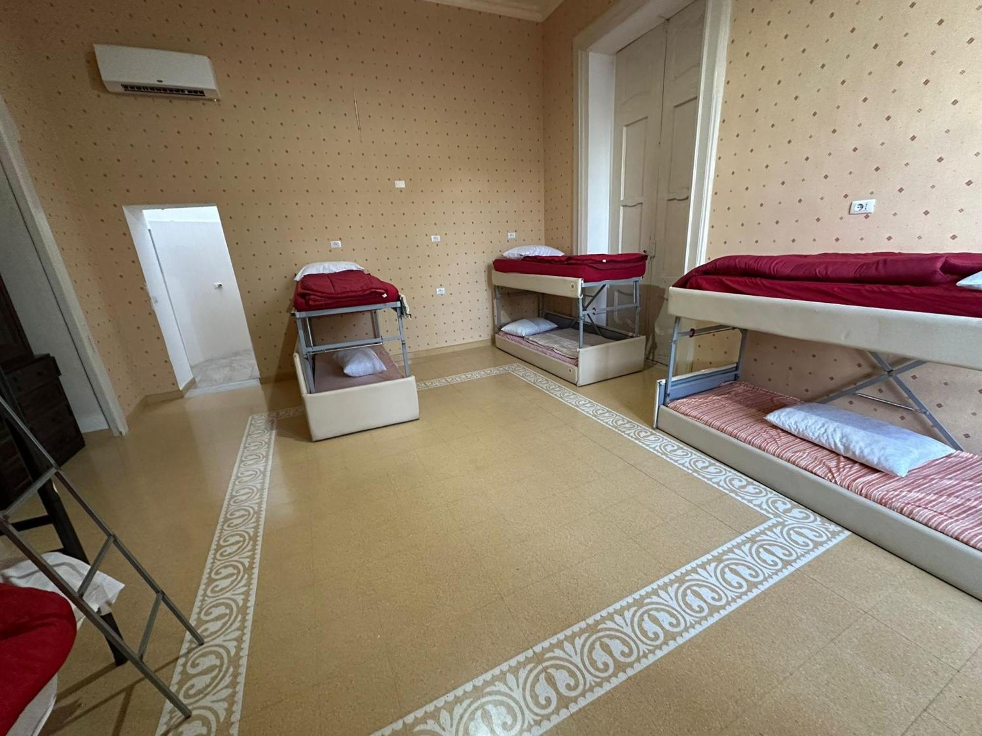 Salerno Experience Hostel Bagian luar foto